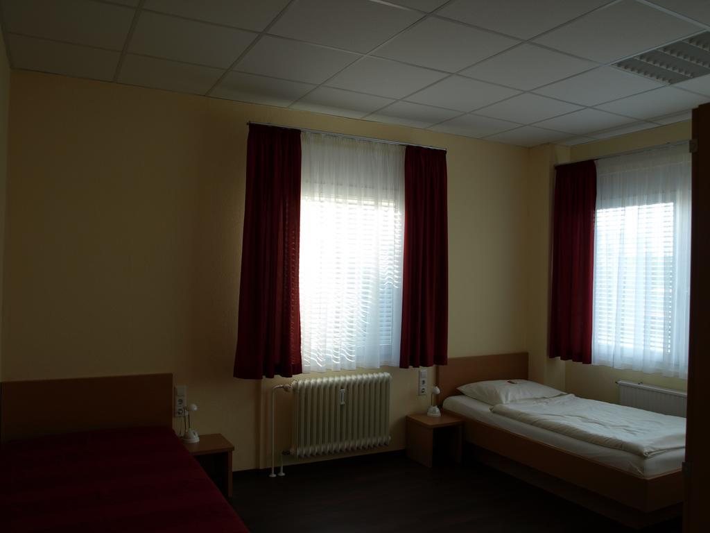 Boardingroom Фільдерштадт Екстер'єр фото